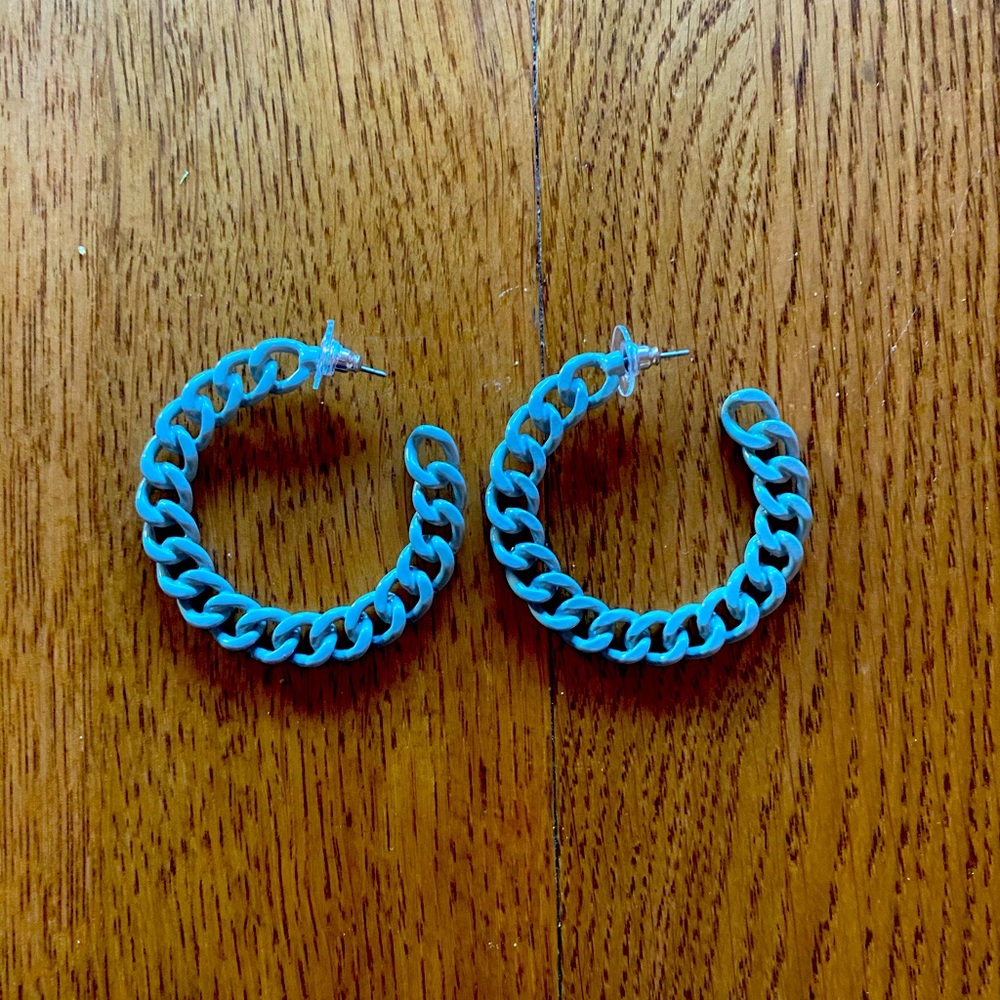 Chain link small hoop earrings